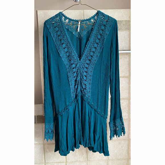 Free People "In the Shadows" Tunic in Emerald, small NWOT - Picture 2 of 7